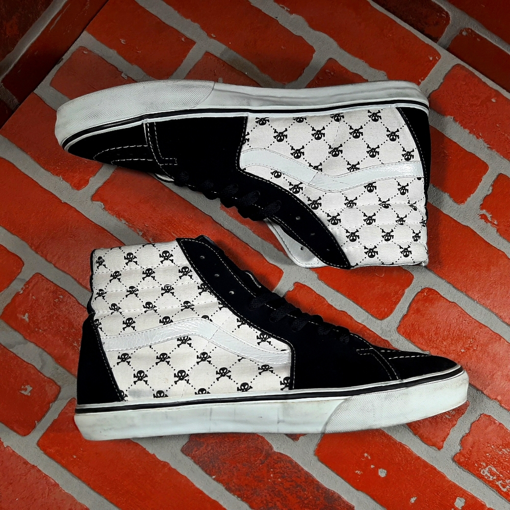 2004 VANS SK8 HI